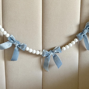 Black and White Bow Garland , Velvet Bow Garland, Bridal Shower Decor , Baby Shower, Wall Decor, Decor for Nursery ,Baby Girl
