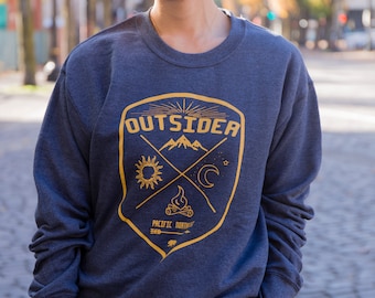 Outsider - Pacific Northwest | Unisex Soft Sponge Fleece Raglan Crewneck Sweatshirt | Unisex Jumper | PNW sweatshirt | Mountains.