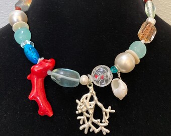 Coral Reef Chunky Beaded Choker. Vtg Red Branch Coral, Babylonia Shell, Coral Pendant, Multicolored Glass Beads Celebrate Fisherman summer