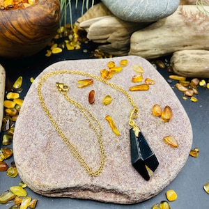 Faceted Baltic Amber pendant + Gold plated chain, unique Amber jewelry, Genuine Amber stone, Original handmade gift, 波羅的海琥珀, Bernstein kette