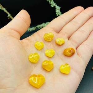 Amber heart beads, total of 9 butterscotch beads, valentine day gift, loose jewelry beads, side-drilled beads, Amber sale, 波羅的海琥珀, Bernstein