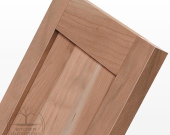 Puertas de armario de cerezo: hechas a medida, de madera maciza, sin acabado o pintadas.