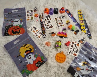 Halloween feestzakjes. Halloween activiteiten voor kinderen. Zie de beschrijving hieronder voor meer details.