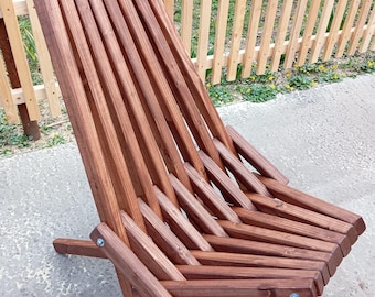 Handmade Rustic Pine Kentucky Folding Chair: Eco-Friendly Lounge