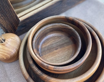 Handmade Walnut Wood Plate – Rustic Serving & Charcuterie Board