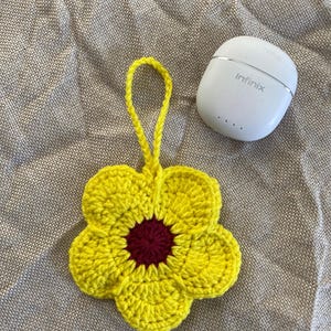 Daisy Crochet Wallet Pattern – Digital Knitting Pattern, Handmade Wallet PDF