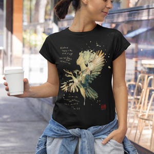 The Beatles Blackbird Women&#39;s T-Shirt: Vintage Song Lyric Tee