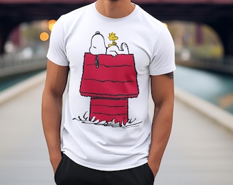 Peanuts Snoopy Woodstock Dog House Happy Friends Art Classic Official Men's T-Shirt