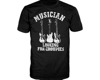Musician Looking For Groupies Men's T-Shirt, Distressed Guitar Graphic Tee