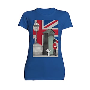 Camiseta oficial de Peanuts Snoopy Remix UK Beefeater para mujer, regalo de London Guard para Snoopy, camiseta gráfica, camiseta retro de dibujos animados.