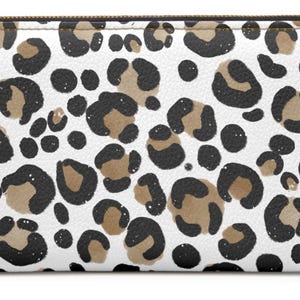 Leopard Print Zipper Wallet Stylish Clutch for Women Trendy Accessory Gift for Her Everyday Use Fashion Statement