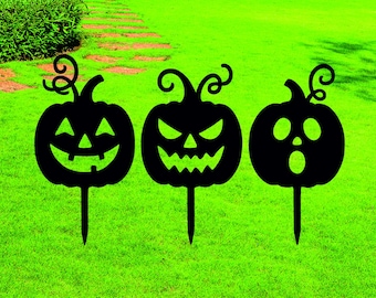 Metal Pumpkin Yard Stake Set: Autumn Harvest Outdoor Decoration