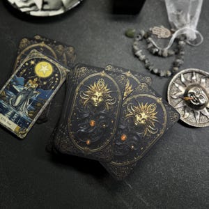 Fortuna Tarot: Mystiek Tarot Deck & Valor tas, 78 kaarten volledig deck, handgemaakt Tarot Deck, Waarzeggerij Set + Digitale Begeleiding