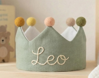 Personalisierte Leinen Geburtstagskrone für Kinder - Handgestickter Name, neutraler erster Geburtstag Partyhut, Erbstück-Andenken