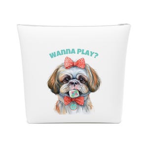 Pochette de mahjong ornée d'un mignon shih tzu. Idéale pour transporter votre carte de mahjong et vos accessoires, ainsi que pour les amateurs de carlin.