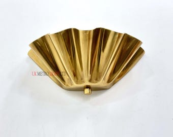 Mid Century Modern Brass Flower Wall Sconce | Retro Wall Light