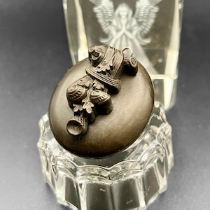 Antique Victorian mourning vulcanite locket, foliage, symbolism, memento, keepsafe