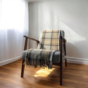 MacKellar - 100% Wool Tartan Knee Blanket - Eco Friendly Wool - Personalisable Blankets - Personalisable Throw - Tartan Blanket