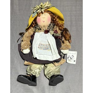 Little Souls &quot;Jennifer&quot; Doll 2003 Signed Gretchen Wilson