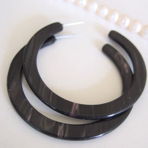 Charcoal Gray Black Tortoise Earring Hoops,Marbled Hoop earring,Large acetate Circle earring,50mm,Tortoise shell,acrylic hoop,Gift Idea