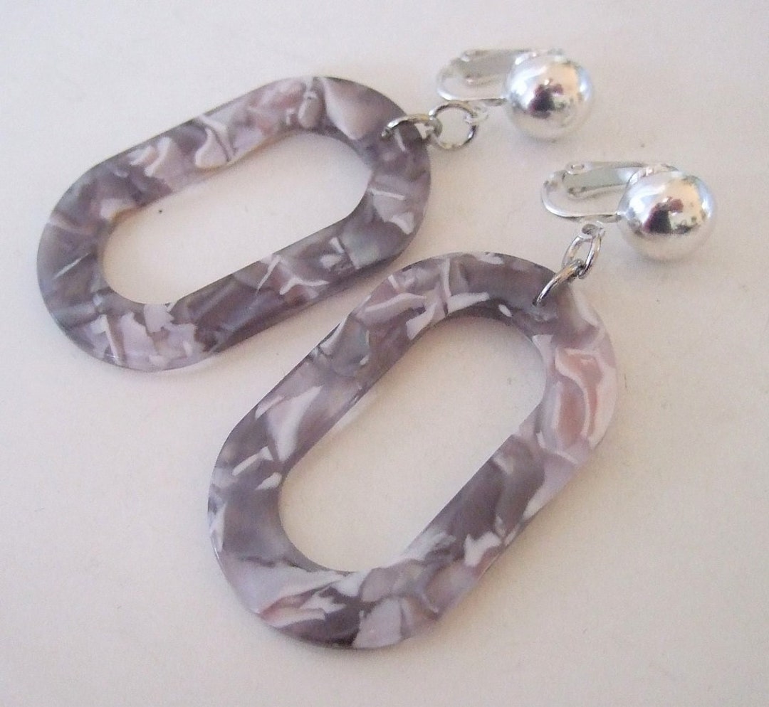 Tortoise Crystal Dot Snail Clip Earring main image 1