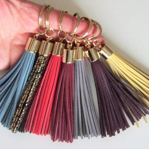 Personalized Leather Gift,Leather Tassel Key Ring,Purse charm,Tassel Fringe Key Chain,Gift idea,Tassel Keychain,Red Tassel keyring,accessory