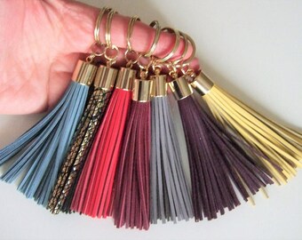 Personalized Leather Gift,Leather Tassel Key Ring,Purse charm,Tassel Fringe Key Chain,Gift idea,Tassel Keychain,Red Tassel keyring,accessory