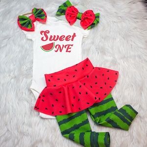 Watermelon First Birthday Shirt, Watermelon bummy, Skirted Leggings Fruit Skirted Bummy, Watermelon head wrap, Watermelon Birthday Mixed bow