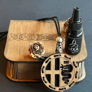 Alfa Romeo Auto-Lufterfrischer aus Holz | Nachfüllbarer Holzdiffusor | Geschenk für Autofahrer | Handgefertigtes Autoaccessoire
