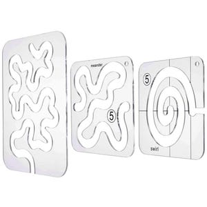 Puede incluir: Tres plantillas de acolchado de acrílico transparente con diferentes diseños. Las plantillas incluyen un patrón de meandro, un patrón de remolino y un patrón ondulado. Las palabras "meander" y "swirl" están impresas en las plantillas.