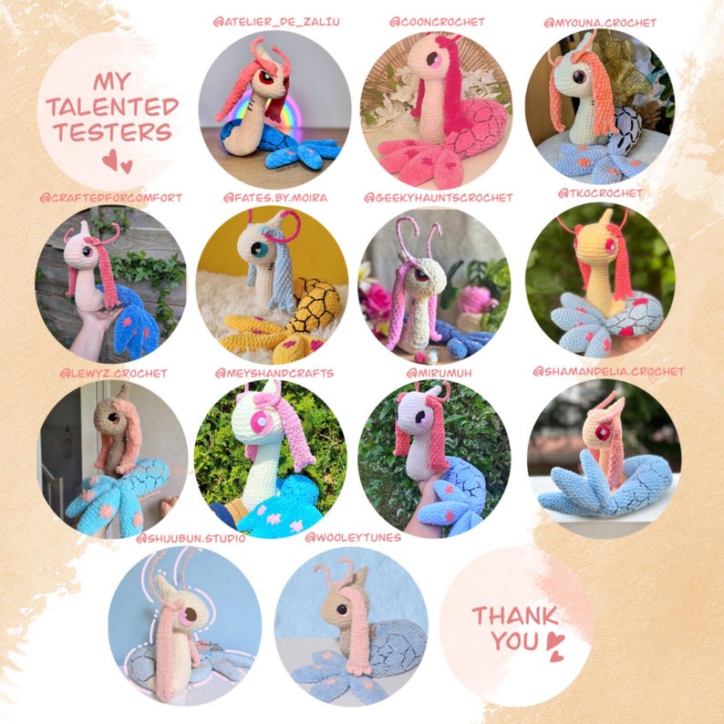 Puede incluir: Una colecci&oacute;n de peluches de dragones tejidos a ganchillo en varios colores, incluyendo rosa, azul y naranja. Cada drag&oacute;n tiene caracter&iacute;sticas &uacute;nicas y se muestra con el texto "MY TALENTED TESTERS" y nombres de tiendas Etsy.