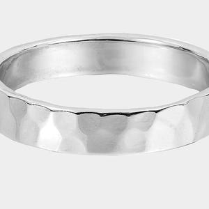 Handmade 925 Sterling Silver Hammered Band Ring – Minimalist Handmade Wedding Band or Promise Ring, gift for her, Personalized gift