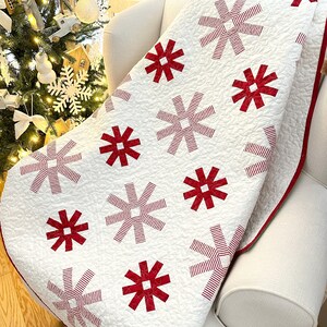 Peppermint Snowflakes | PDF Quilt Pattern | the Pattern Basket - Etsy