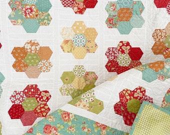 Honey Bee Blooms Quilt Pattern PDF The Pattern Basket