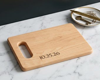 Tabla de cortar con fecha de boda grabada / Recuerdo de aniversario personalizado