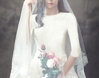 Wedding Veil Blusher Fingertip Double Tiered Lace Edge Bridal Veil with Comb Hip Length Bedeken Ceremony Veil White, Ivory, Champagne