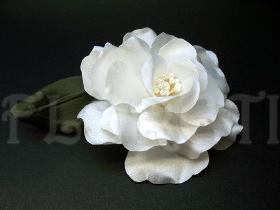 Bridesmaids Gift Bridal Hair Accessory LaLuna Magnolia Handmade Silk Flower Ivory Wedding Veil Hair Flower Mother of the Bride Corsage