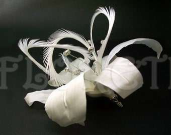 Bridal White Silk n Feather Hair Flower Stargazer Lily Fascinator w/Crystals