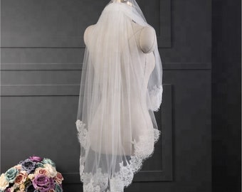 Wedding Veil with Blusher Double Tiered Lace Edge Bridal Veil Short with Comb Ivory Hip Length Bedeken Ceremony Veil