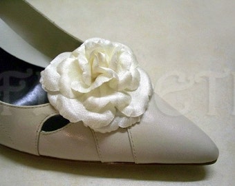 Couture Ivory Rose Flower Wedding Shoe Accessory Clips