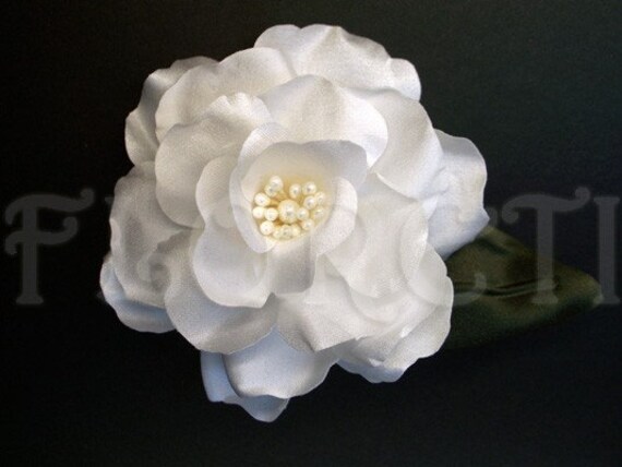 Bridesmaids Gift Bridal Hair Accessory LaLuna Magnolia Handmade Silk Flower Ivory Wedding Veil Hair Flower Mother of the Bride Corsage