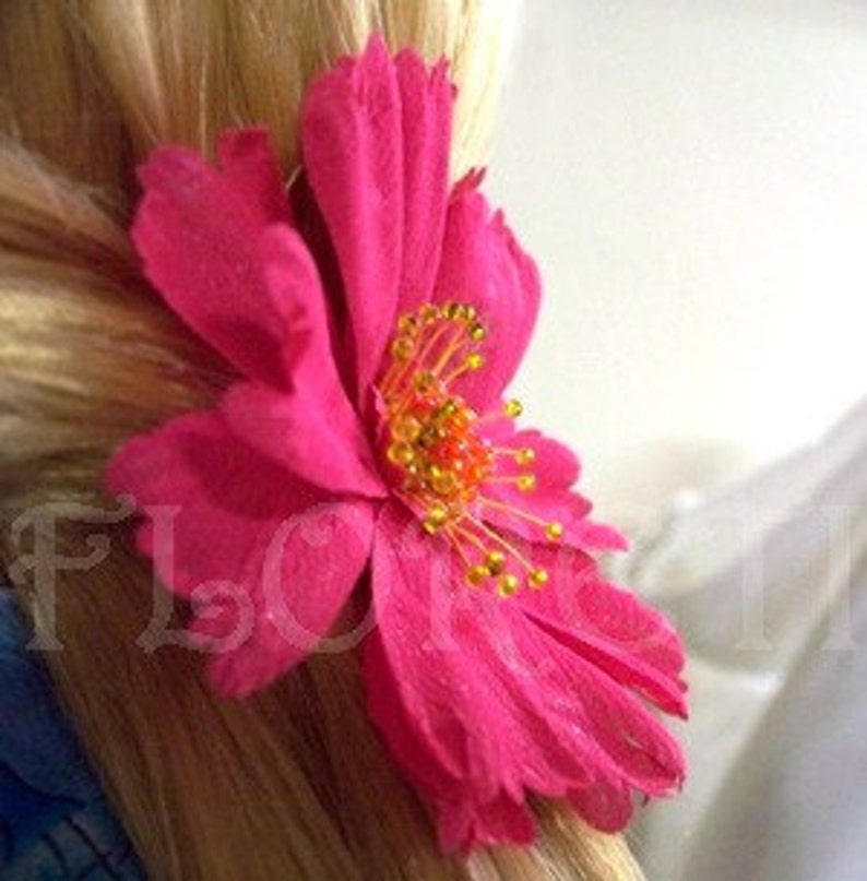 Bridal Fancy Daisy Hair Clip Handmade Flower Accessory Bridesmaids Dress Pin .br Bridal Fancy Daisy Hair Clip Handmade Flower Accessory Bridesmaids Dress Pin .br