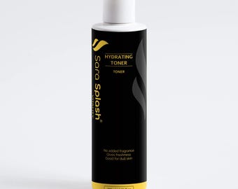 Tónico hidratante con agua de rosas y ácido hialurónico para piel apagada.