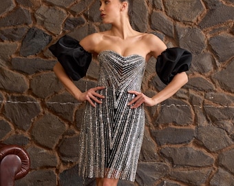 Zwarte kanten mini-jurk met korset – strapless feestjurk met pofmouwen