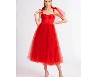 Tulle Corset Midi Dress: Strapless Evening Gown