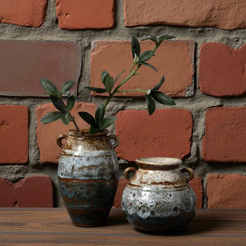 手作りの素朴な陶器の花瓶 | わびさびの装飾 | ヴィンテージの土鍋