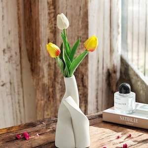 Handmade Ceramic Vase | Wabi Sabi Minimalist Decor | Frosted Organic Modern Vase | Sculptural Pottery for Dried Flower | Retro ceramic vase