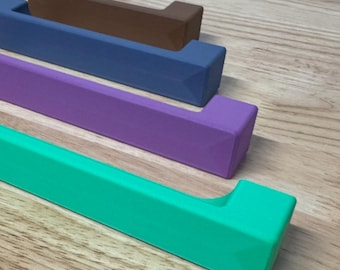 Möbelgriff mit Untergriff – eckig, farbig & modern, inkl. Schrauben – ideal für Küche, Kommode, DIY-Projekte