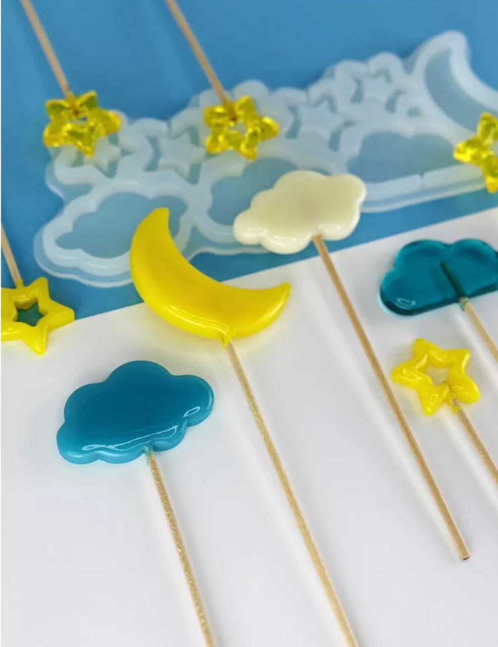 STAMPI IN CALCESTRUZZO a forma di luna per bordi giardino e passerelle