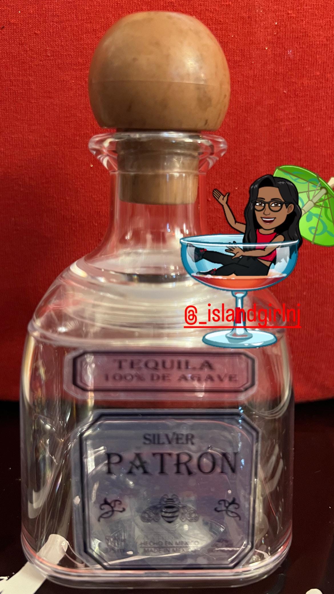 1 Reusable patron cup. Straws are not included.